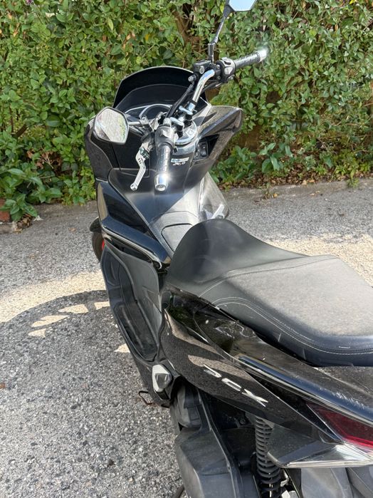 Moto automática PCx