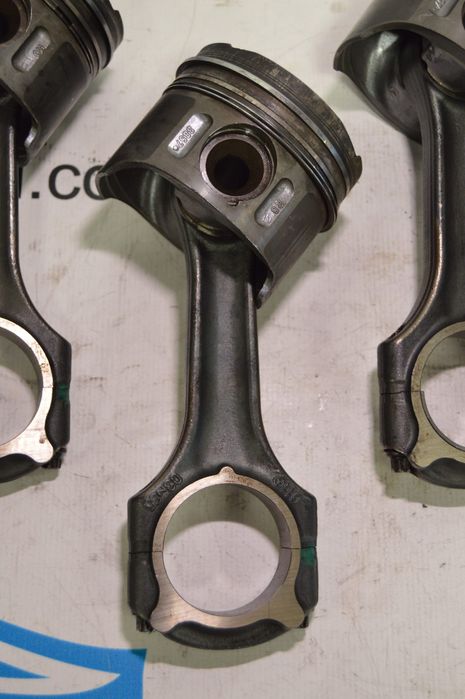 PISTÃO PISTÕES PISTON PISTONS BIELA BIELAS MOTOR OM602982 602982