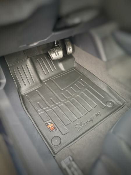 Автомобільні 3D line килимки Stingray гумові коврики в салон 3д