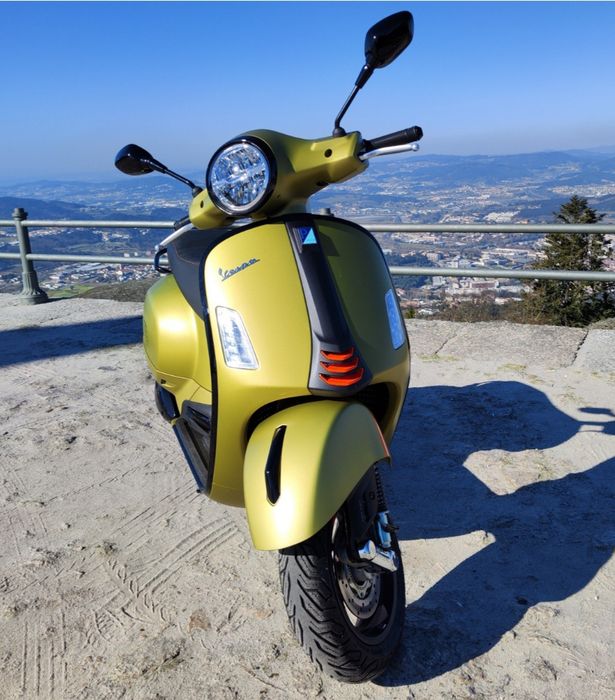 Vespa GTS 300 Super Sport