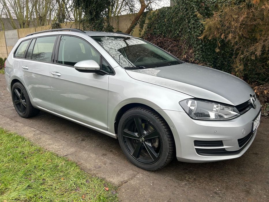 Volkswagen Golf Variant Aktywny tempomat, czujniki 360, stan bdb