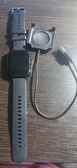 Smartwatch з зарядкою