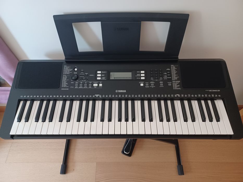 Teclado Yamaha PSR E363