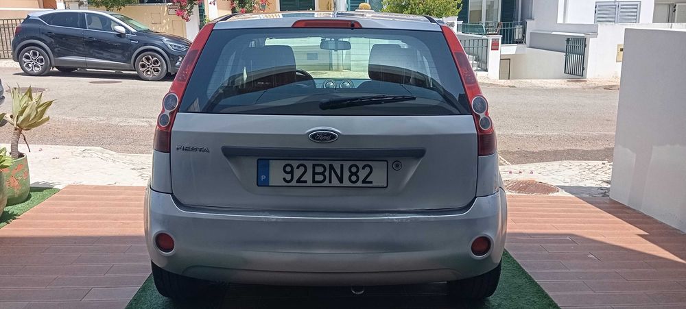 Ford Fiesta — fotografia 4