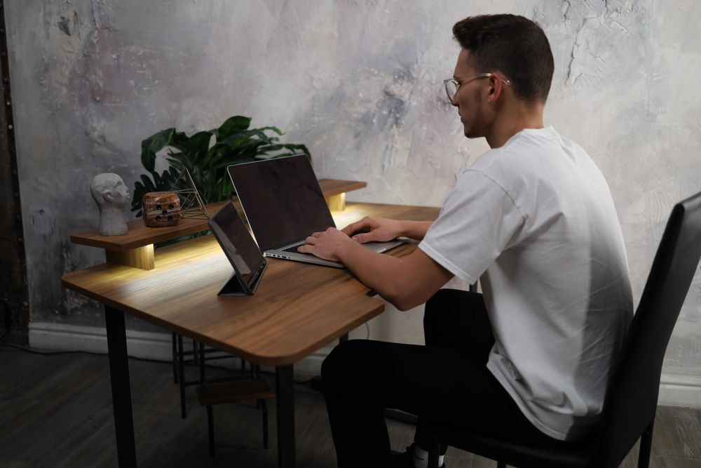 С ПОДСВЕТКОЙ! Стол офисный стол компьютерный геймерский игровой стол