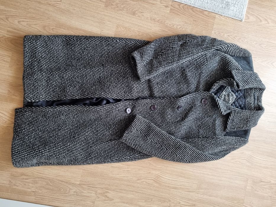 Długi płaszcz wełniany czarno biały w paski xl