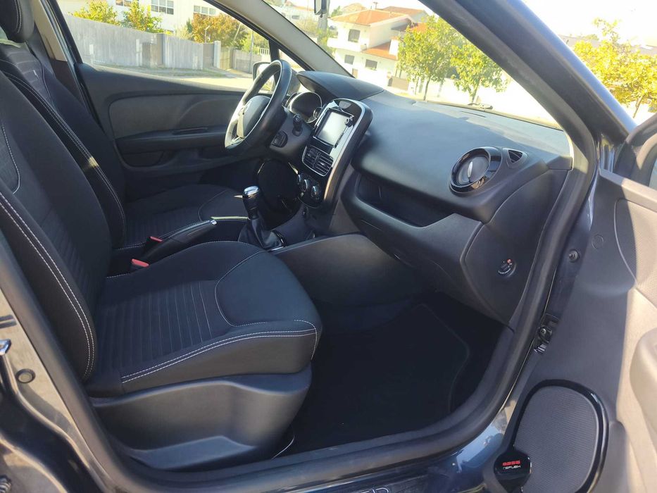 Renault Clio 2017 0.9 TCE 90 CV apenas 105 mil km