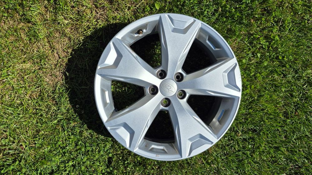 Oryginalne felgi aluminiowe Alufelgi Subaru 17" 5x100 7J ET48 Forester XV Legacy Impreza