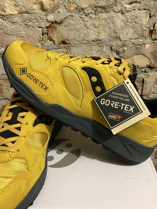 Чоловічі кросівки Saucony на Gore-Tex
