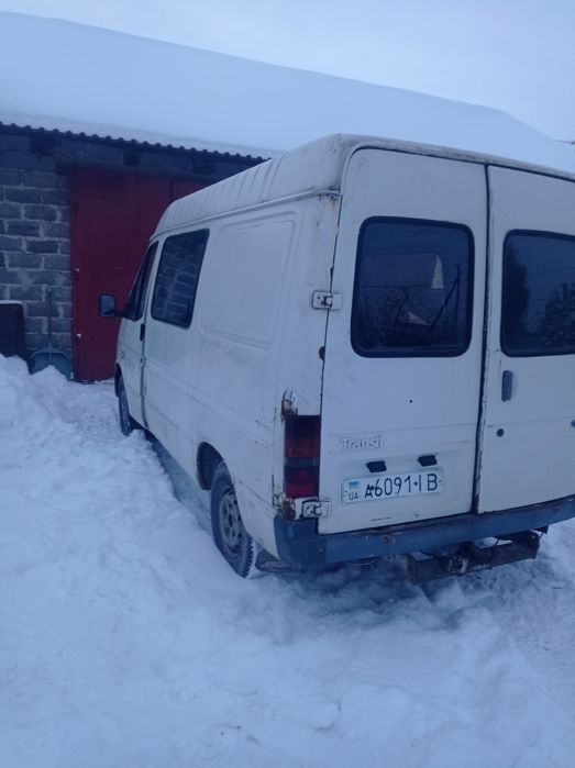 Форд транзіт 2.5 простий дизель