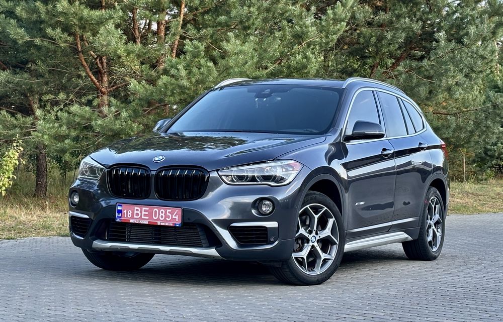 BMW X1 F48 28I.