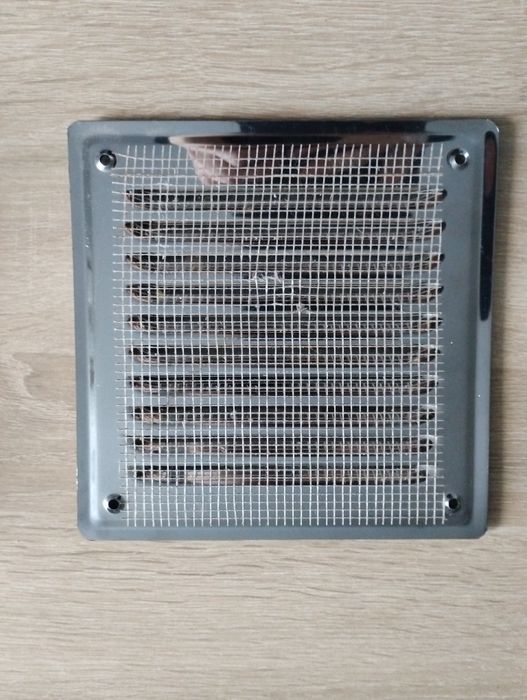 Kratka wentylacyjna 16,5 cm na 16,5 cm