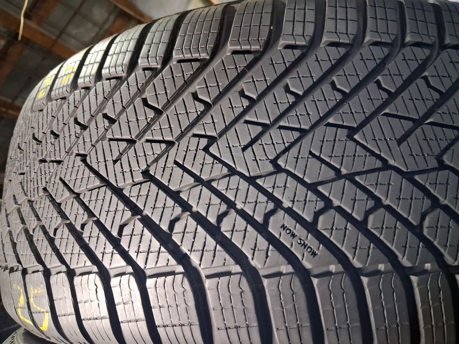 235/45 18 Pirelli Cinturato Winter 2 КОМПЛЕКТ зима