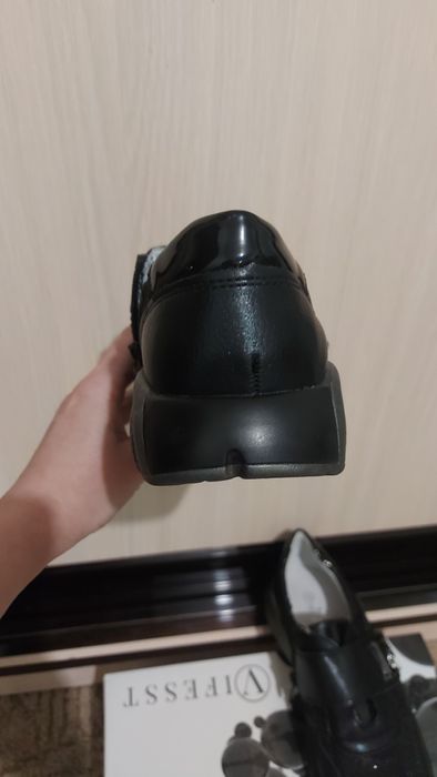 Туфлі- кросівки для дівчинки