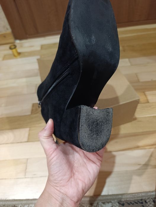 Осінні ботинки 37 розмір