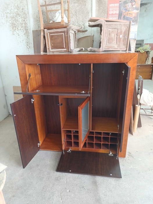 Móvel louceiro / garrafeira novo