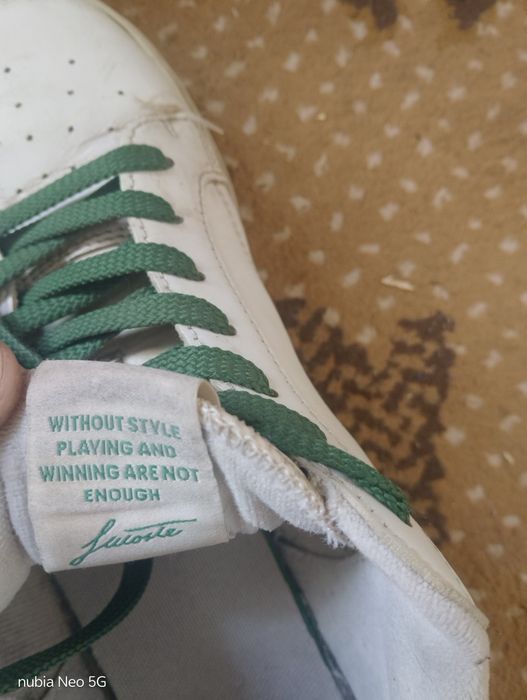 Продам красовки Lacoste