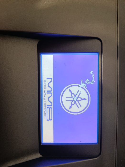 Piano Sintetizador Yamaha MM8 88 teclas C/suporte + saco de transporte