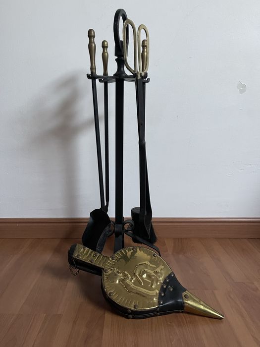 Acessorio para lareira em ferro
