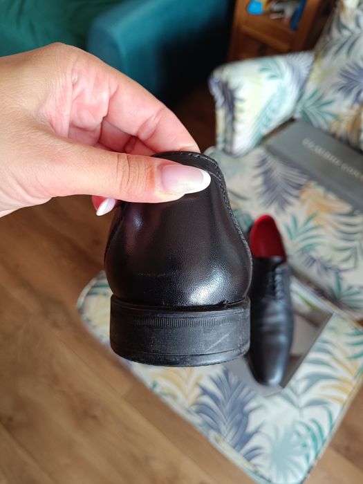 Buty męskie skórzane z czerwonym wnętrzem stan bardzo dobry