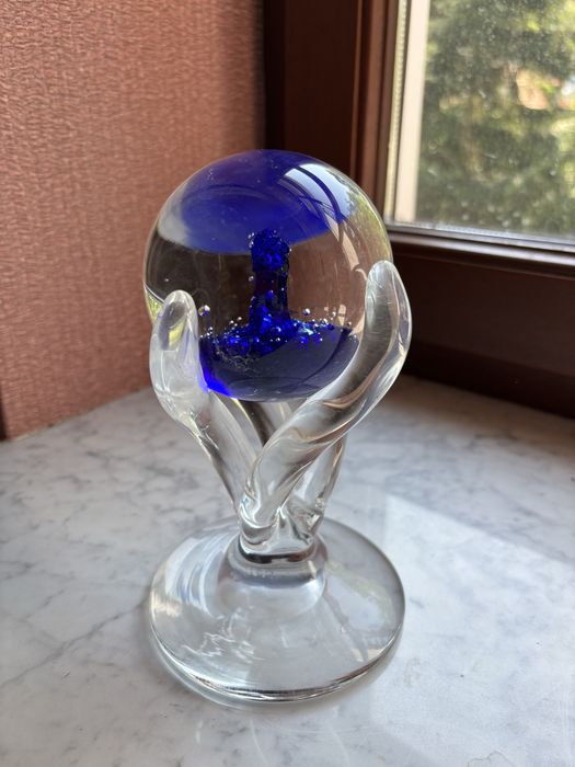 Rzezba szklana , kula szafirowa  20 cm