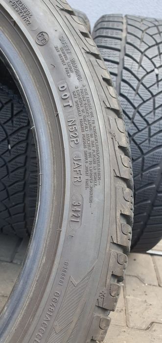 245/40/18 Goodyear  komplet zimowe