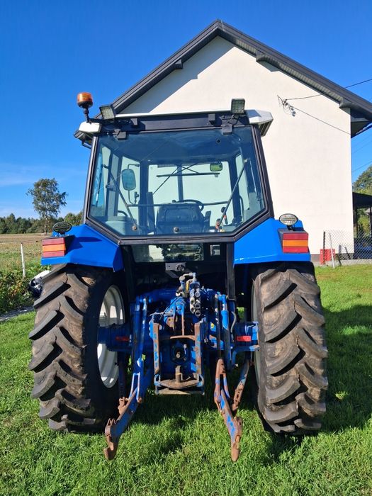 Ford 7740 New Holland