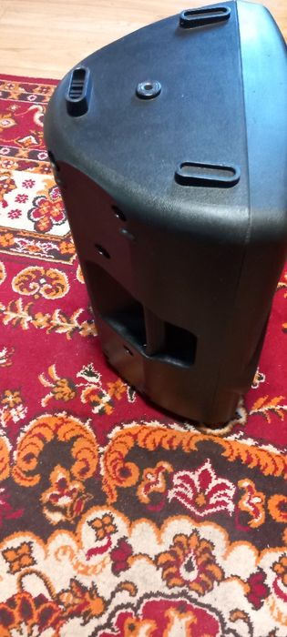 Kolumna BEHRINGER B212A Mało używana dobry stan brak otarć