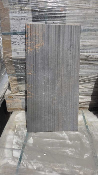 varios cerâmicos revestimento gresart 60x30 e 90x30   4.9€ m2