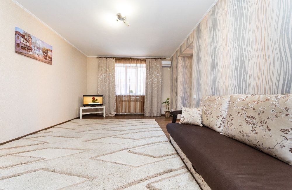 Посуточно! Двушка рядом с Центральным парком в престижном ЖК!