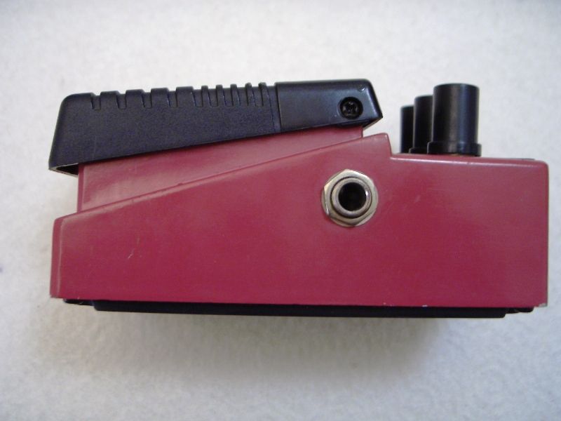 Delay analógico vintage para guitarra ou baixo. Antigo em estado novo