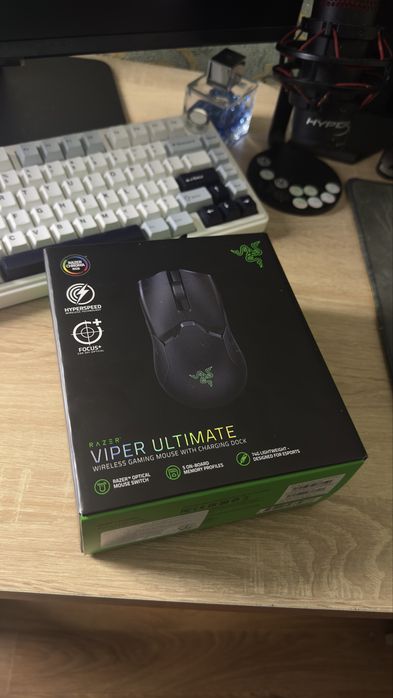 Razer Viper Ultimate ігрова миша з док-станцією RZ01-03050100-R3G1