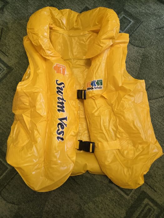 Детский надувной жилет Intex + нарукавники