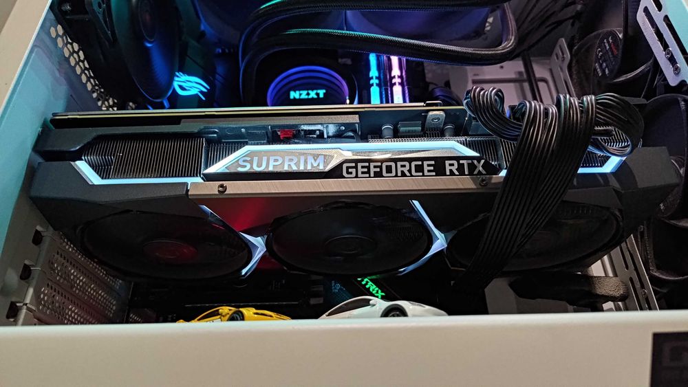 MSI GeForce RTX 3080 Ti SUPRIM X 12GB – Obsługiwana