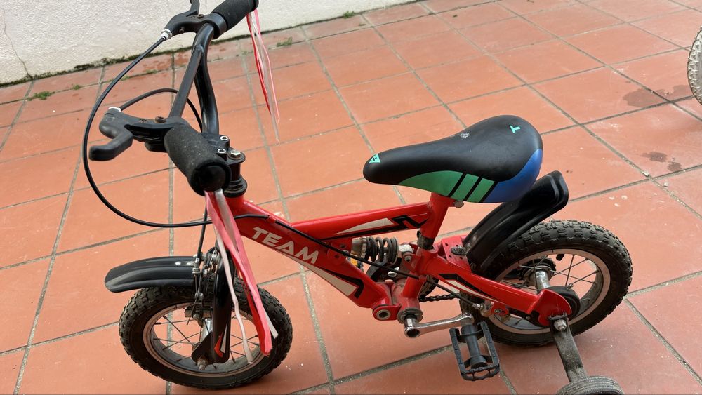 Bicicleta crianca 3-4 anos