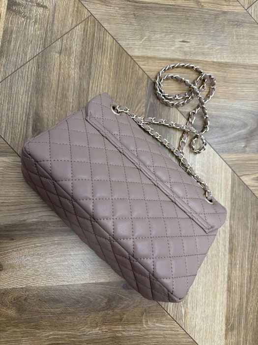 Torebka ochnik bezowa uzywana w stanie idealnym