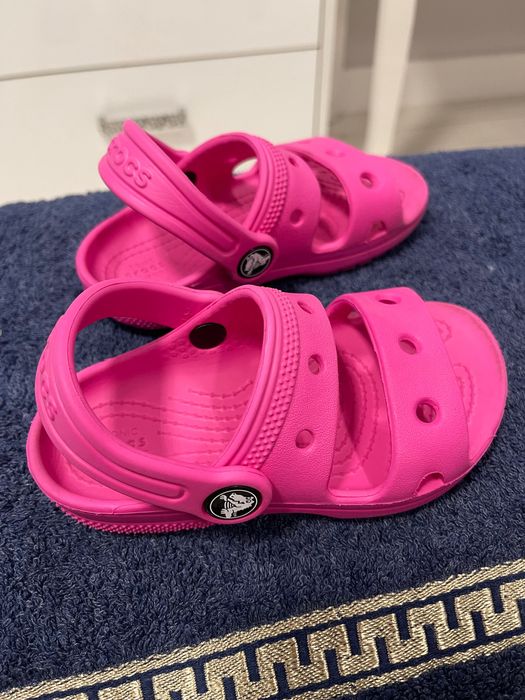 Dziewczęce sandałki Crocs Jak Nowe C8