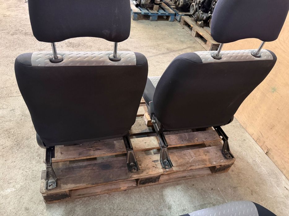 Conjunto de Bancos Nissan Navara D22