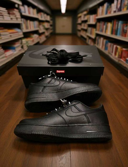 Air Force 1 07 Supreme czarny