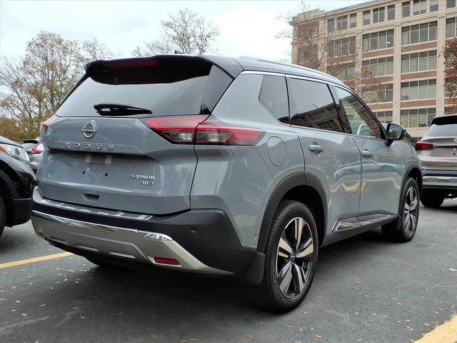 Nissan Rogue Platinum      2022