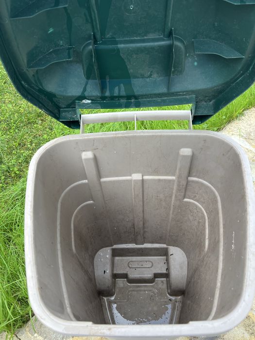 Caixote do lixo de jardim 110L