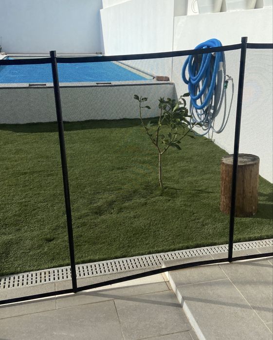 Vedação piscina com portao