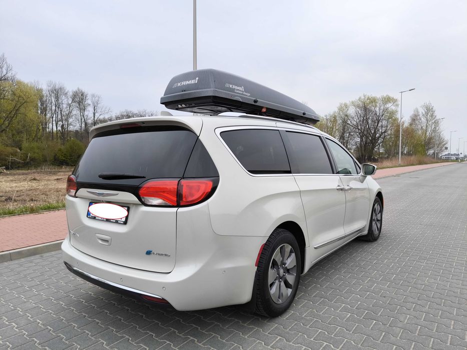 Wypożyczę, wynajmę minivan Chrysler Pacifica Hybryda 7 osób + opcjonalnie BOX 600 L