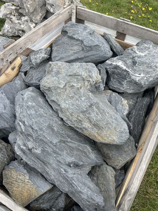 ŁUPEK BLACK STONE Głazy do Ogrodu Japońskiego Czarny Kamień Ogrodowy Czarna Skała Ozdobna Kamienie do Akwarium Skała Skały Skałki Czarne Malawi