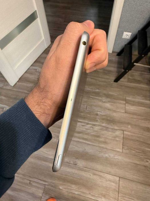 Apple Ipad mini (A1432)