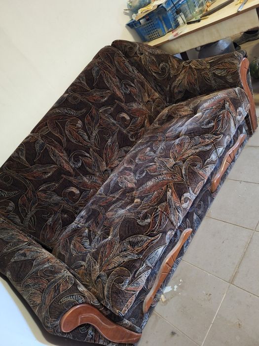 Диван розкладний темно кольоровий велюр