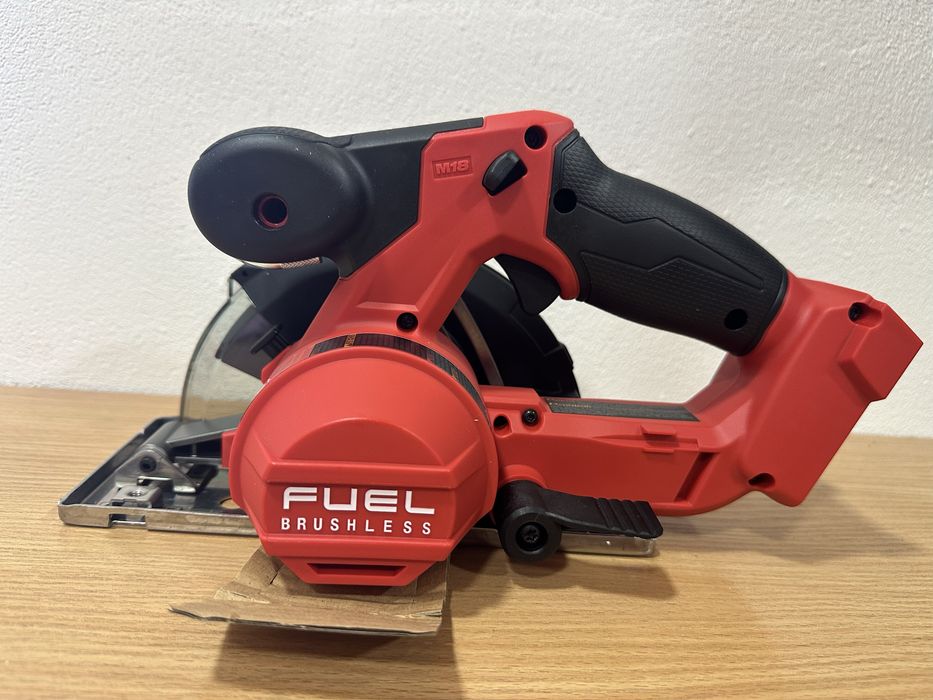 Дискова пила по металу Milwaukee 2782‑20