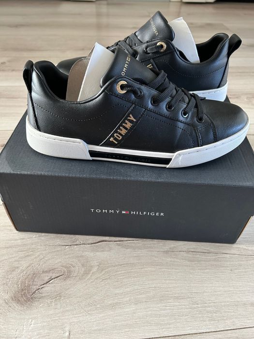 Sneakersy Tommy Hilfiger rozm. 39