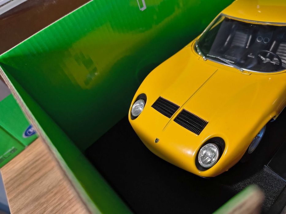 Lamborghini Miura 1:18 welly
