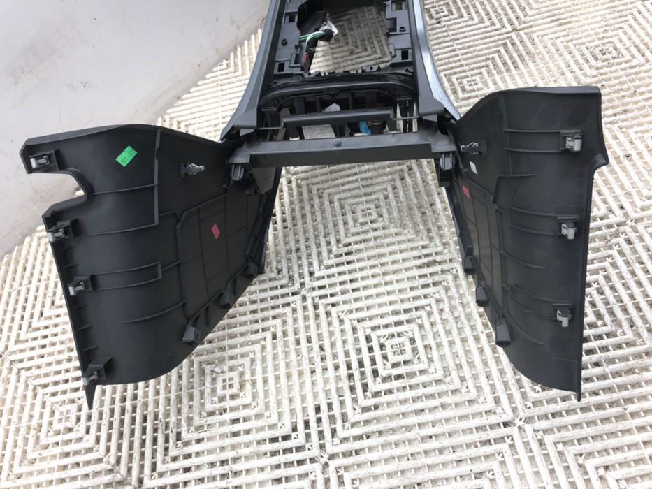 TUNEL ŚRODKOWY PEUGEOT 508 I Hatchback 10-18 9675214780 KONSOLA